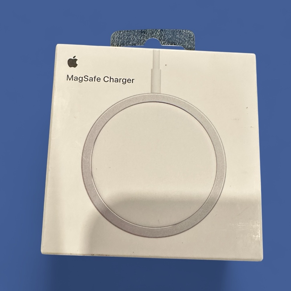 Apple MagSafe Charger with USB-C